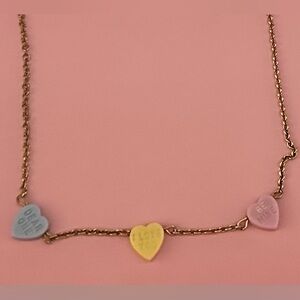 VTG AVON CONVERSATION HEARTS NECKLACE VALENTINES DAY! RARE. 15” from tip to tip